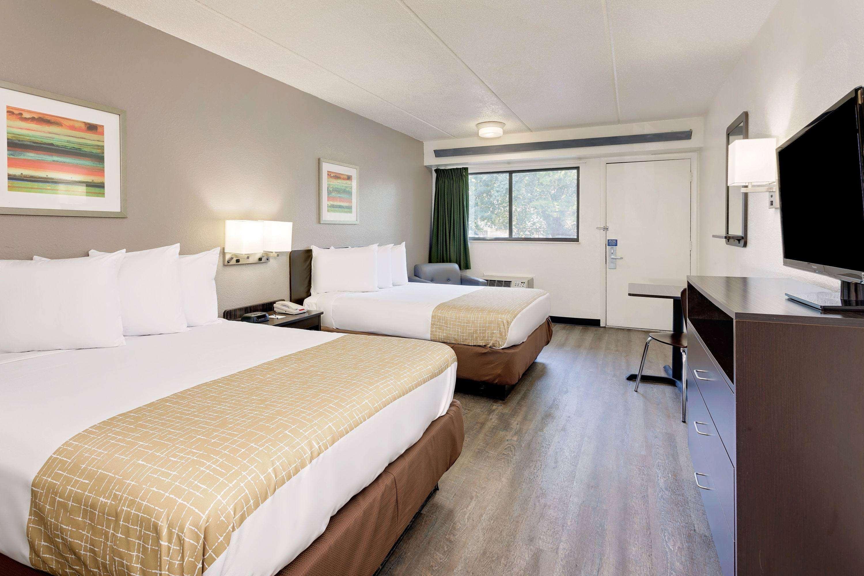 ทราเวลลอดจ์ คอลเลจ พาร์ก Motel คอลเลจพาร์ค ภายนอก รูปภาพ